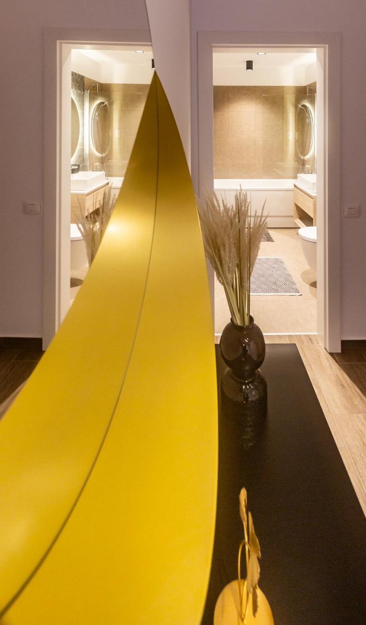 Carpatilor Apart Hotel Брашов Екстер'єр фото
