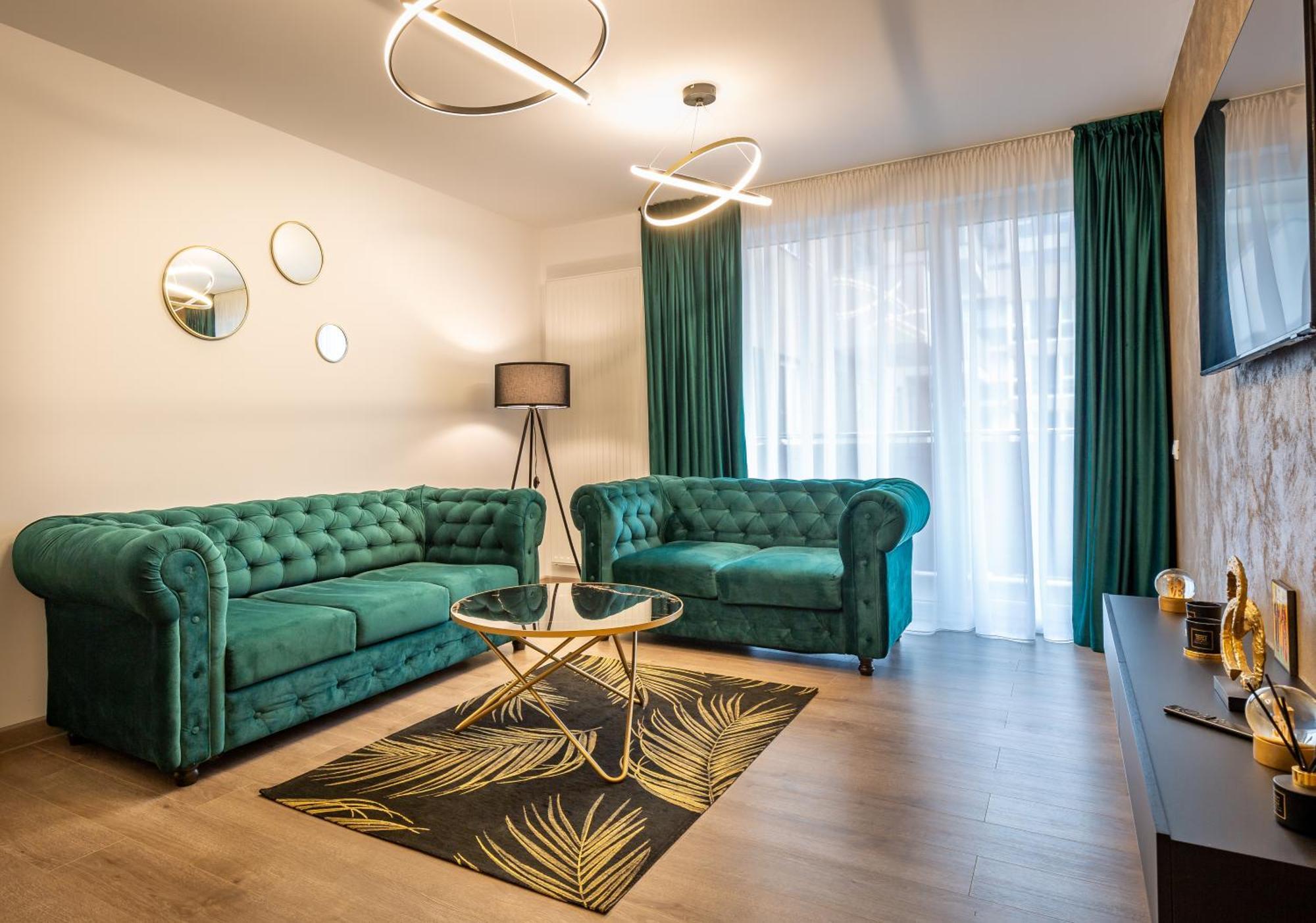 Carpatilor Apart Hotel Брашов Екстер'єр фото